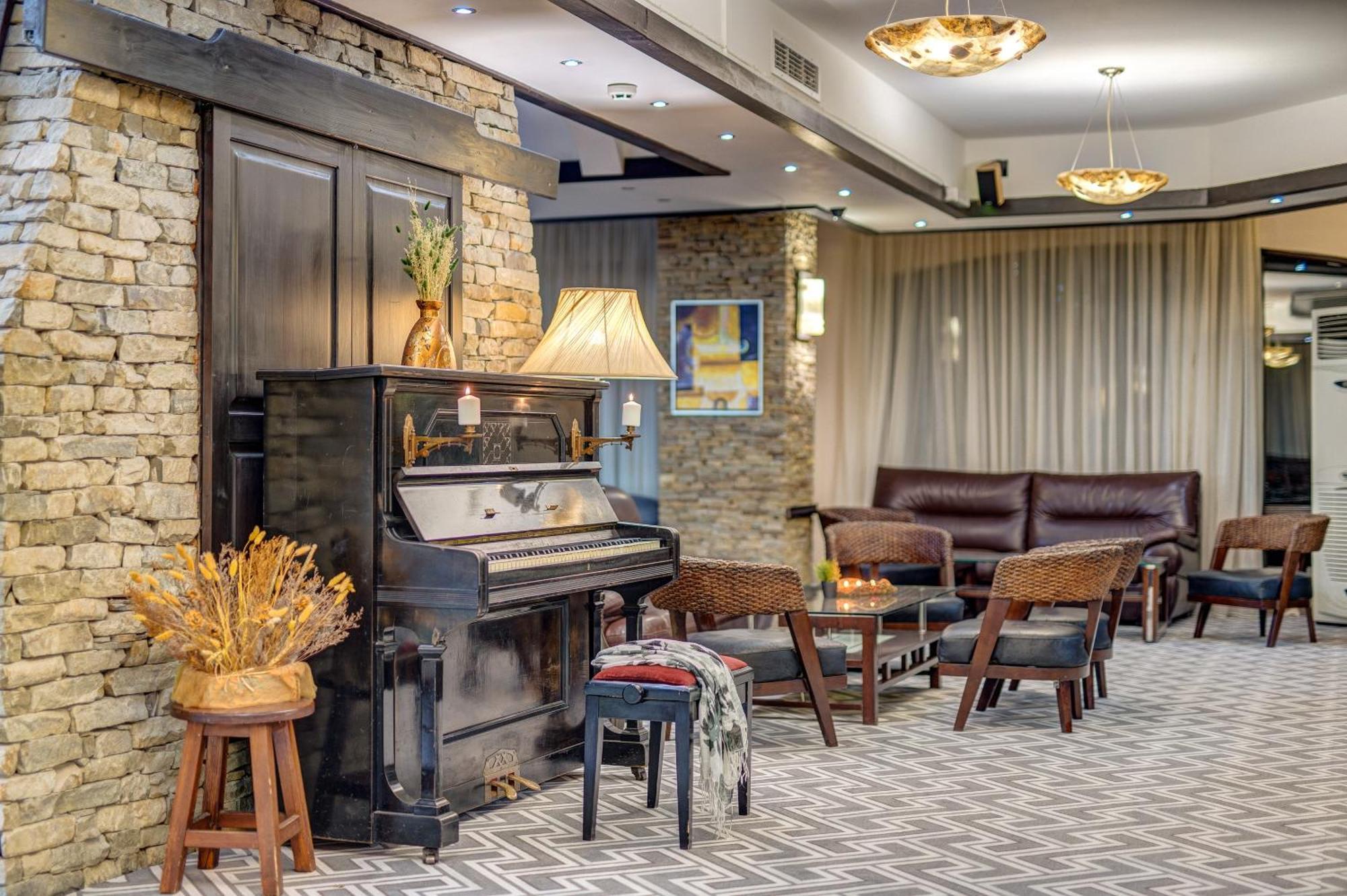 Hotel Bansko Spa & Holidays - Free Parking Екстер'єр фото